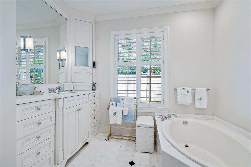 Jupiter Island - Residential