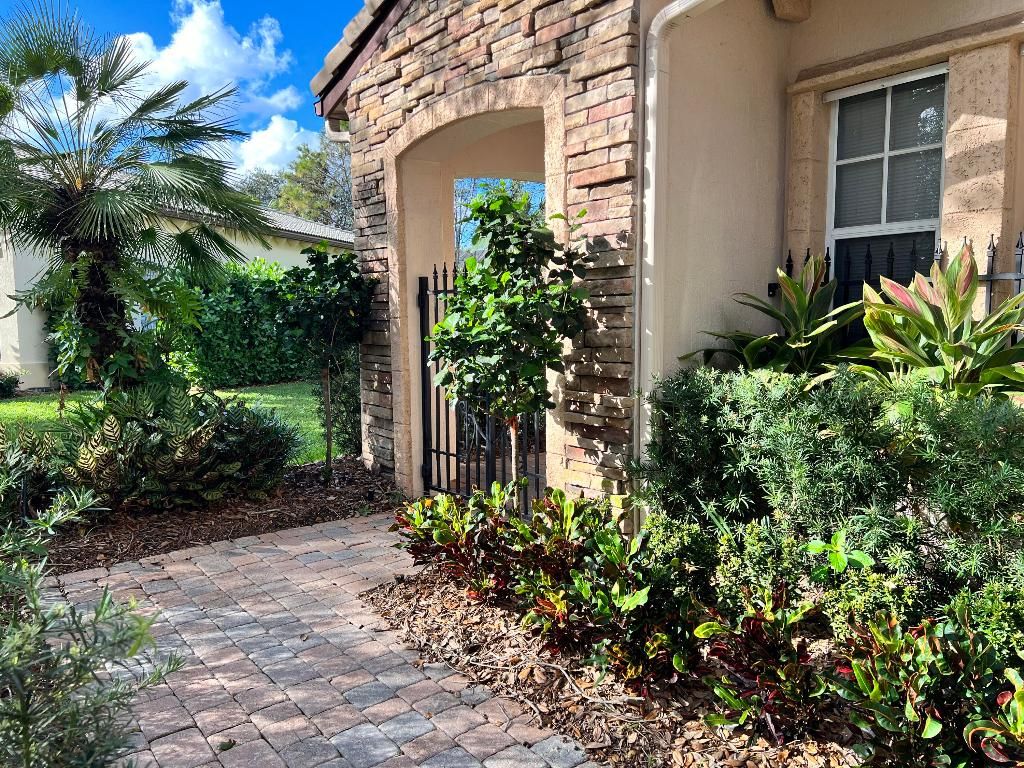 Photo of 750 Bocce Court, Palm Beach Gardens, FL 33410 (MLS # R10940906)