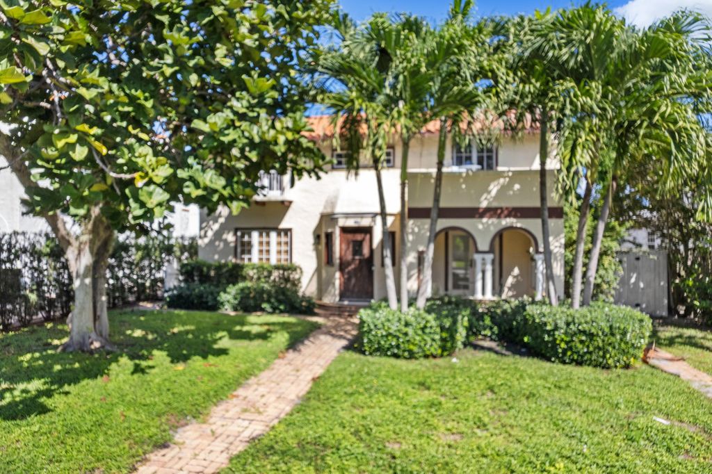 Photo of 419 30th Street, West Palm Beach, FL 33407 (MLS # B26013917)