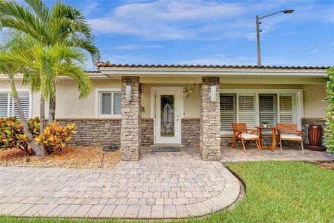 Photo of 1245 NE 17TH Way, Fort Lauderdale, FL 33304 (MLS # B26054516)