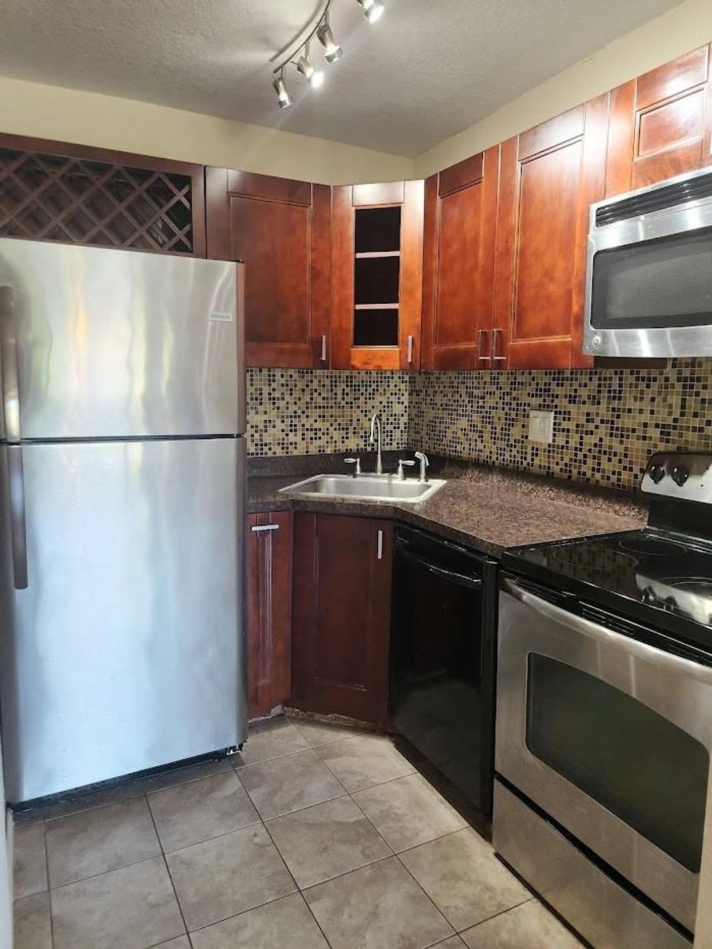 Photo of 151 SE 6th Avenue #10, Pompano Beach, FL 33060 (MLS # F10403489)