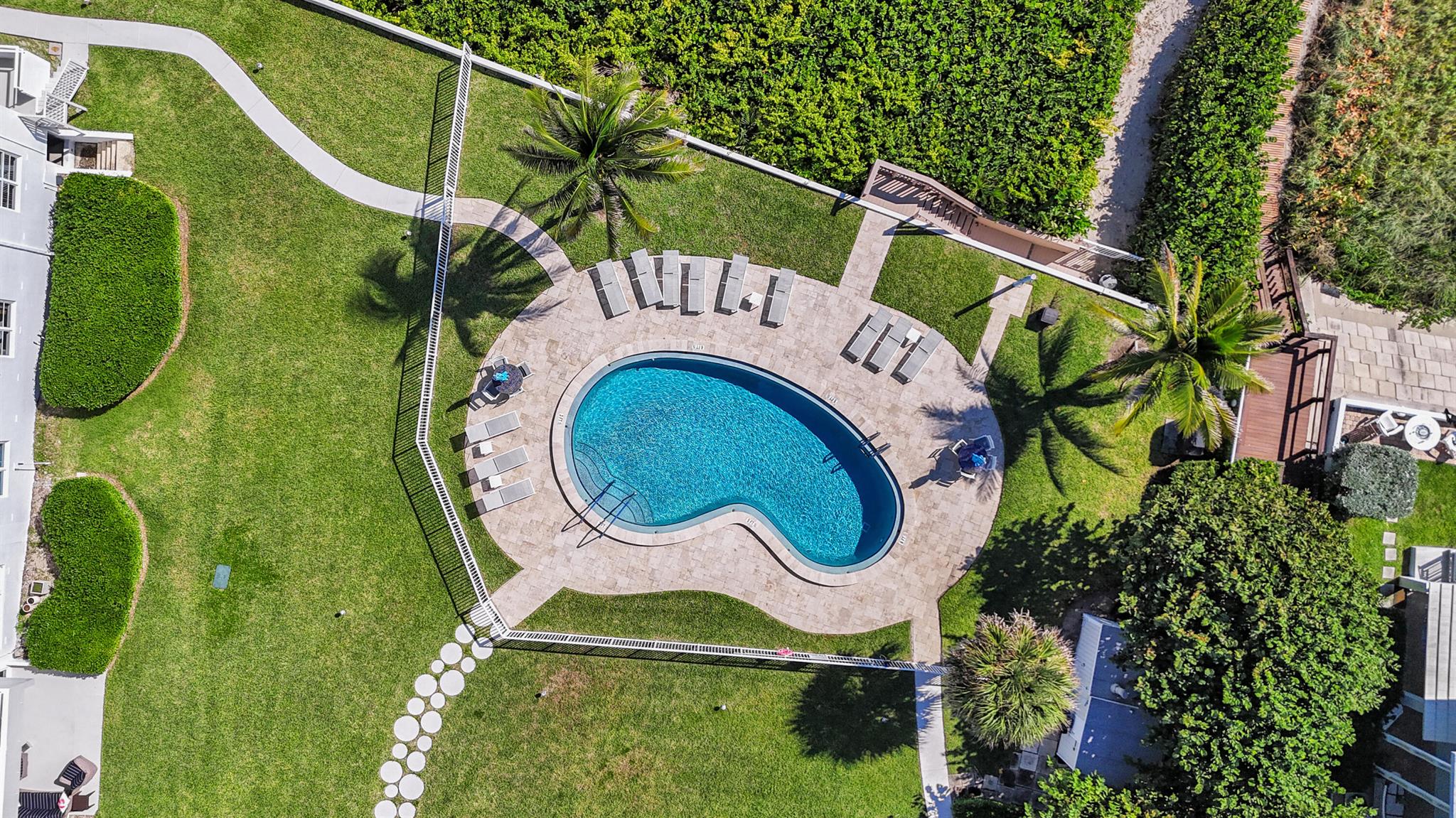 Carlton House - Residential