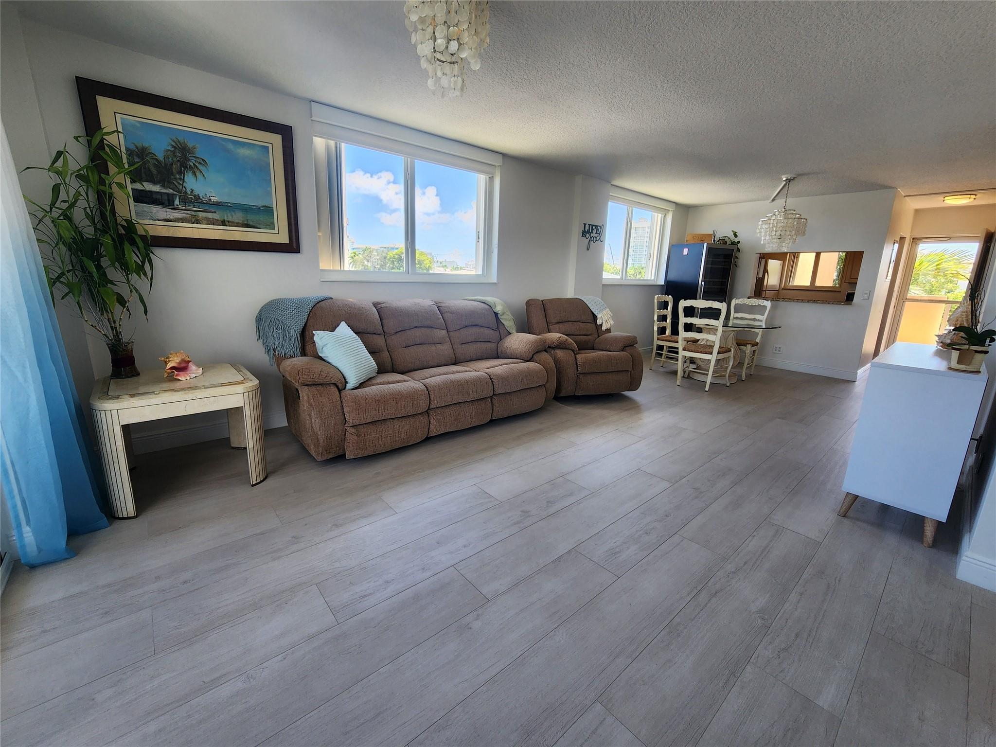 CROMWELL EAST CONDO - Residential Lease