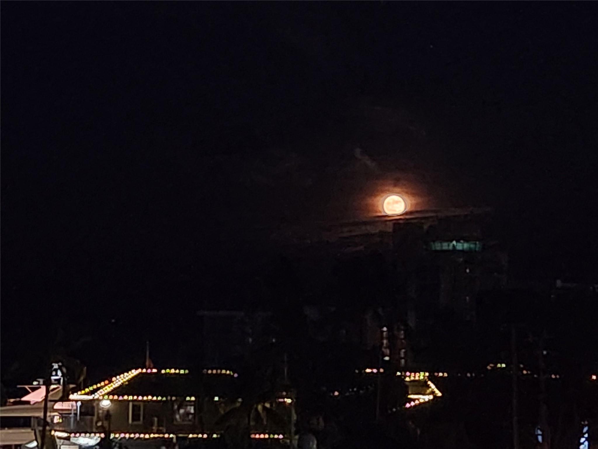 CROMWELL EAST CONDO - Residential Lease