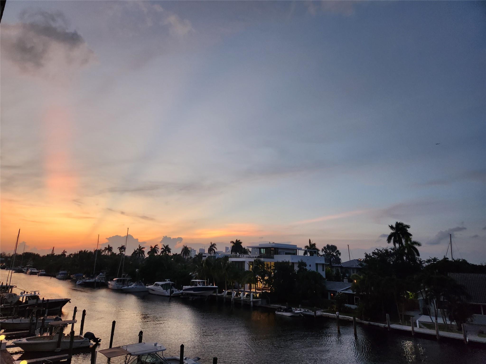 CROMWELL EAST CONDO - Residential Lease