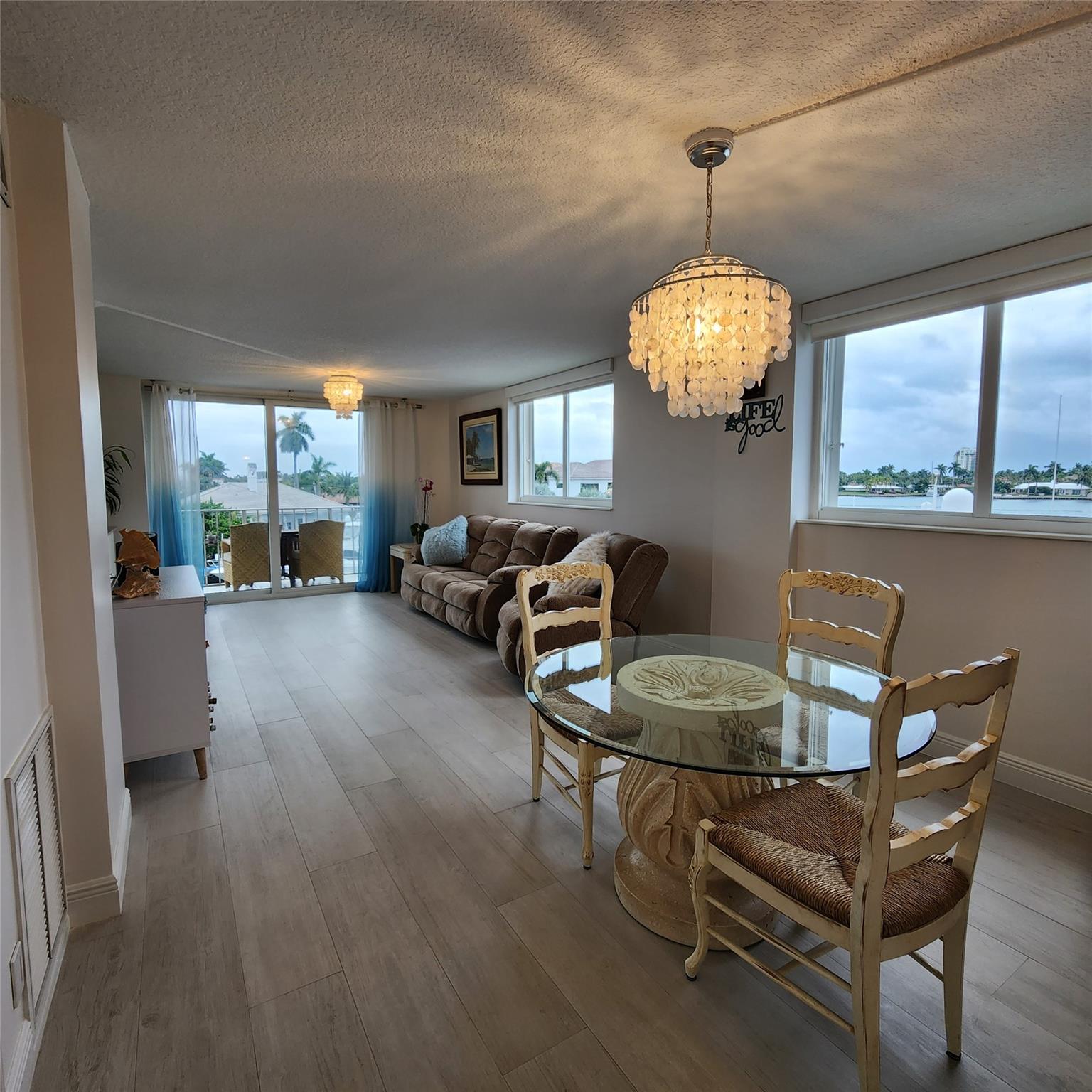 CROMWELL EAST CONDO - Residential Lease