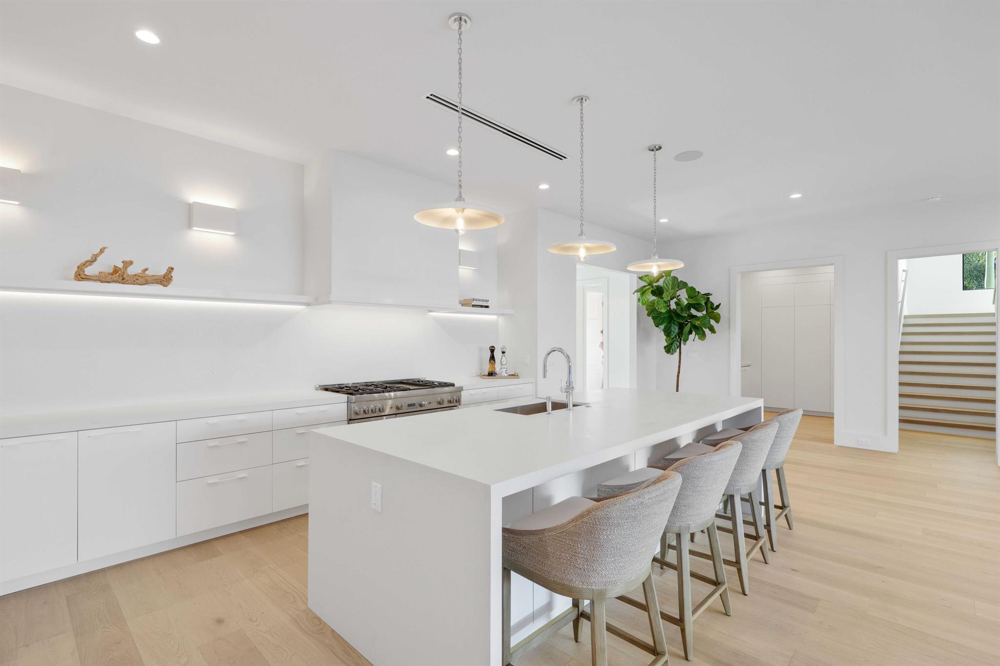 EDGEWATER - Residential