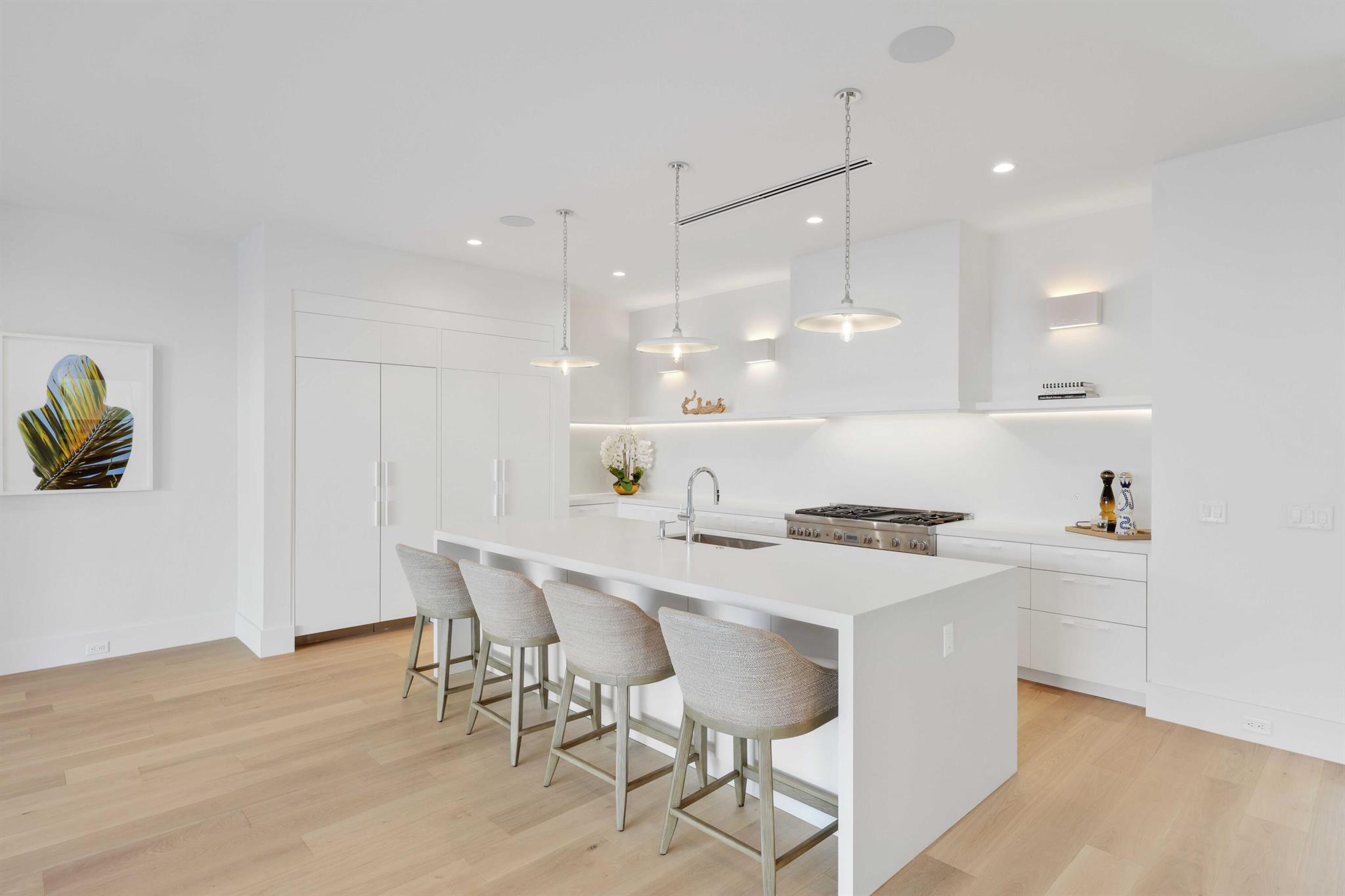 EDGEWATER - Residential