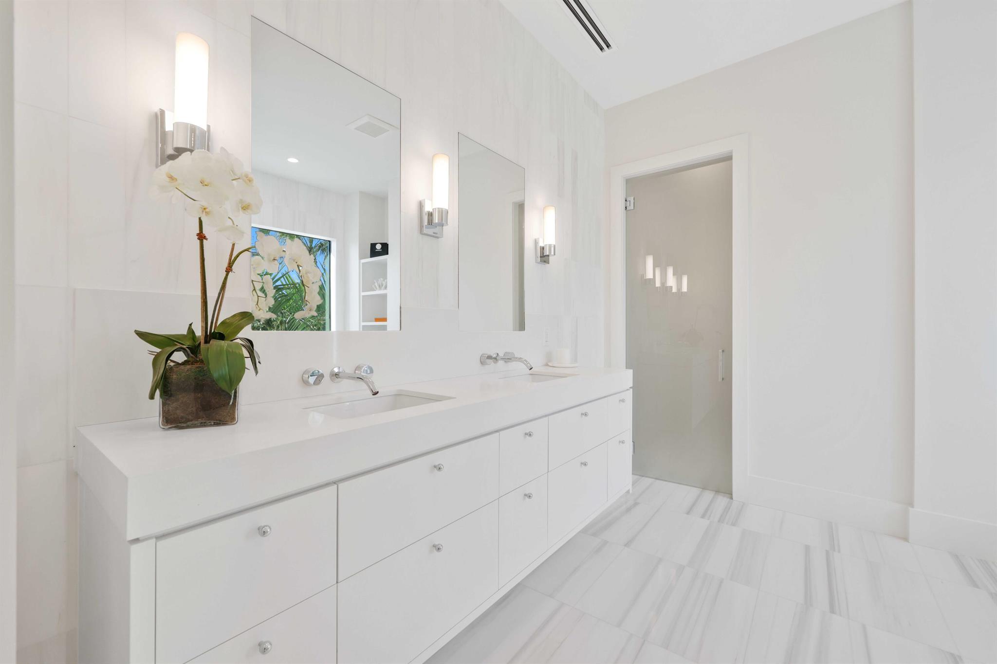 EDGEWATER - Residential