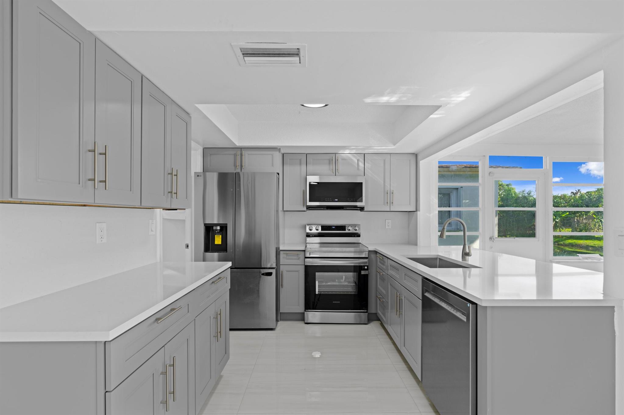 OAKLAND ESTATES 1ST SEC - Residential