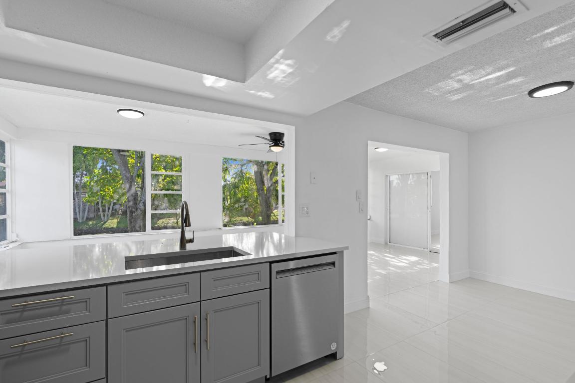 OAKLAND ESTATES 1ST SEC - Residential