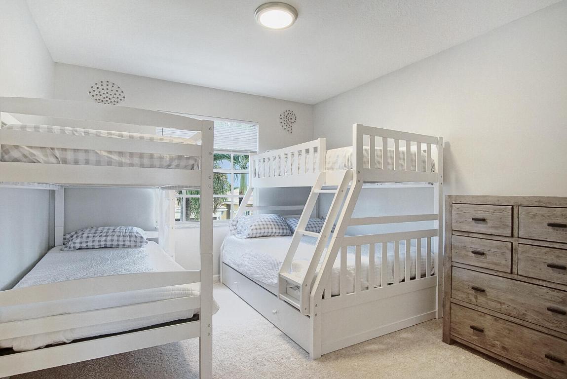 IBIS GOLF AND COUNTRY CLUB 3 - Residential Lease