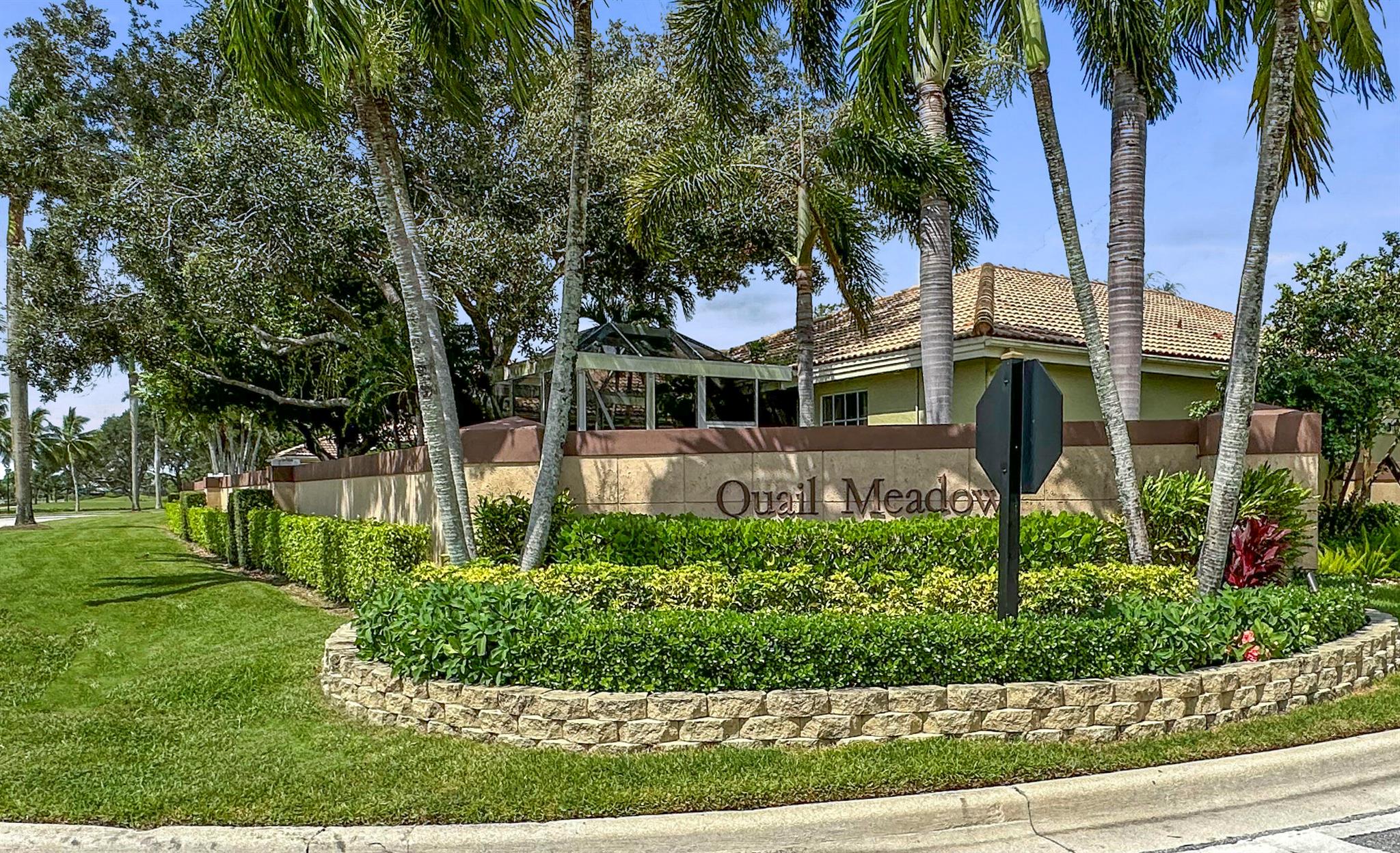 IBIS GOLF AND COUNTRY CLU - Residential Lease