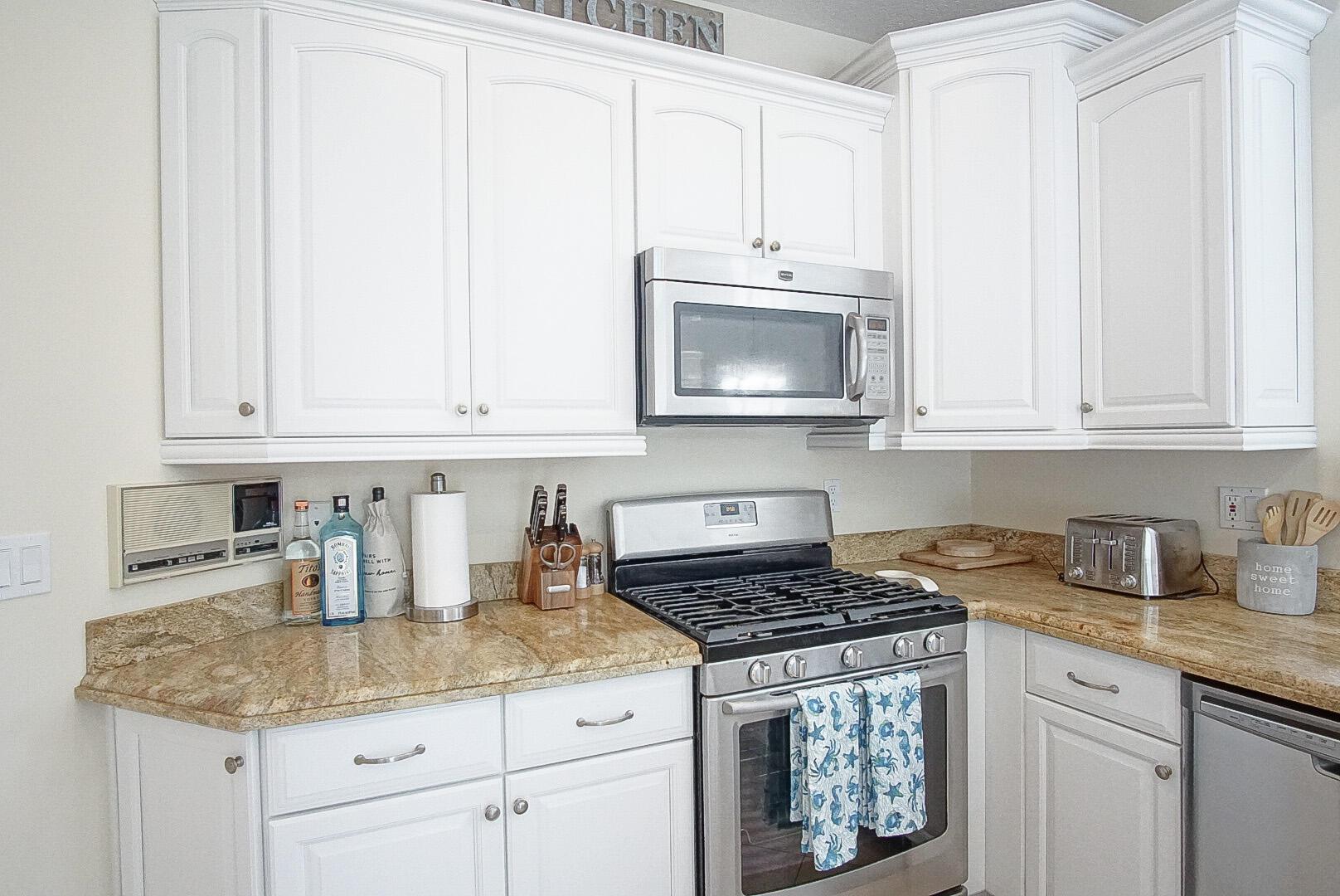 IBIS GOLF AND COUNTRY CLU - Residential Lease