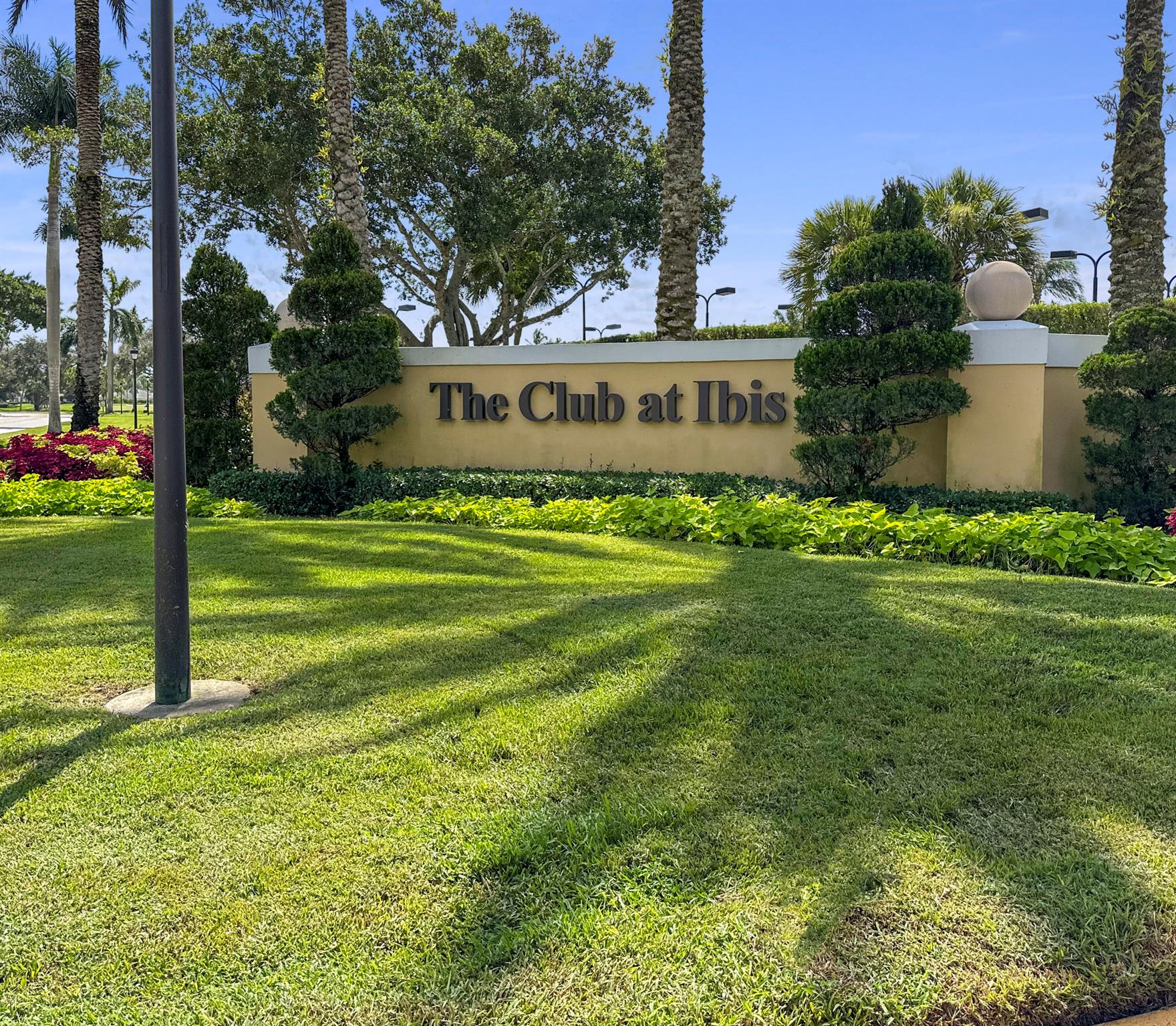 IBIS GOLF AND COUNTRY CLU - Residential Lease