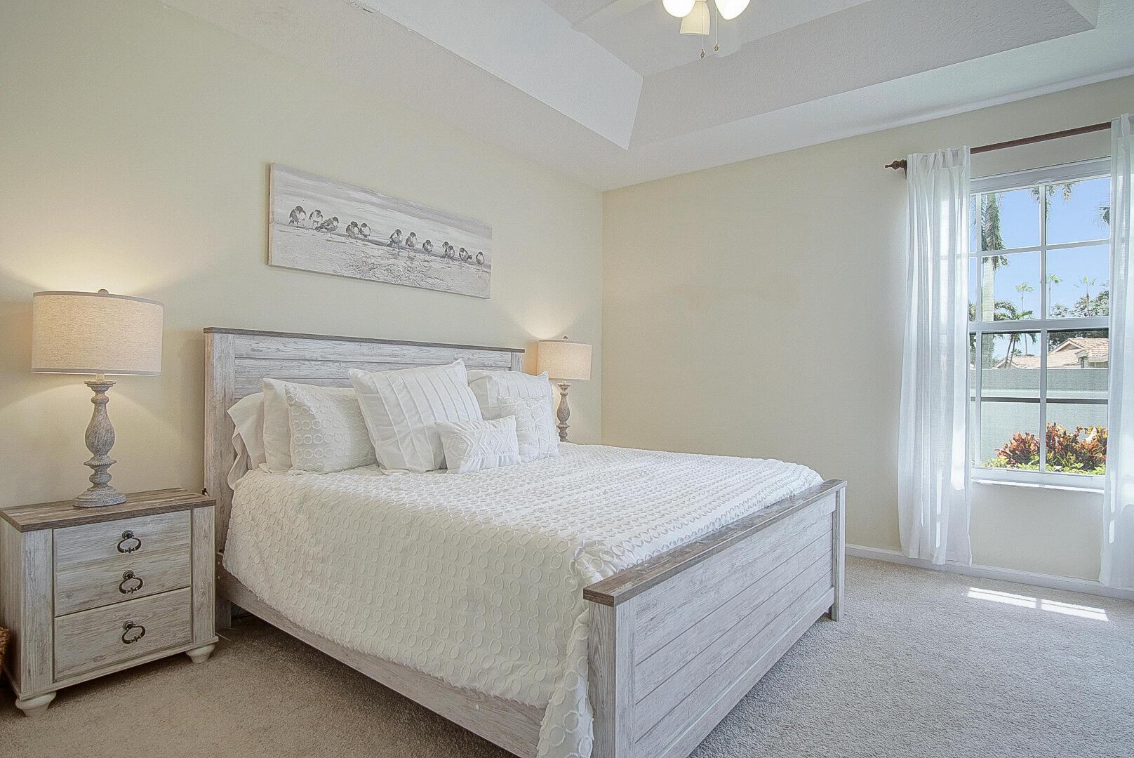 IBIS GOLF AND COUNTRY CLU - Residential Lease