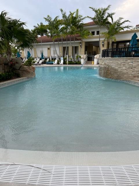 IBIS GOLF AND COUNTRY CLUB 3 - Residential Lease