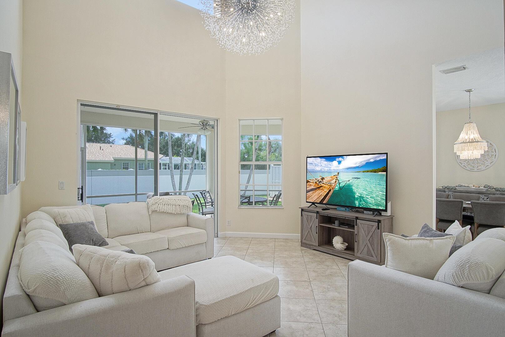 IBIS GOLF AND COUNTRY CLU - Residential Lease