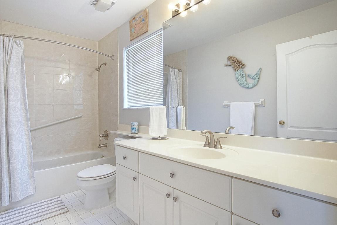 IBIS GOLF AND COUNTRY CLUB 3 - Residential Lease