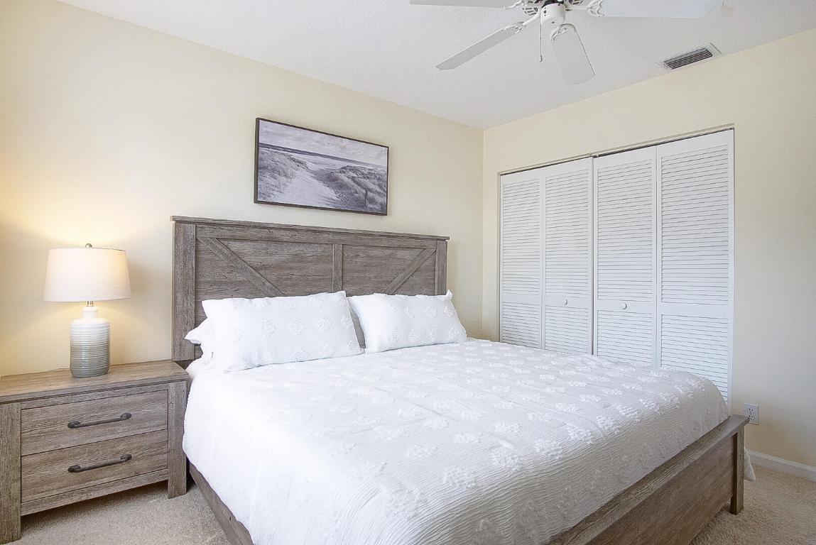 IBIS GOLF AND COUNTRY CLUB 3 - Residential Lease