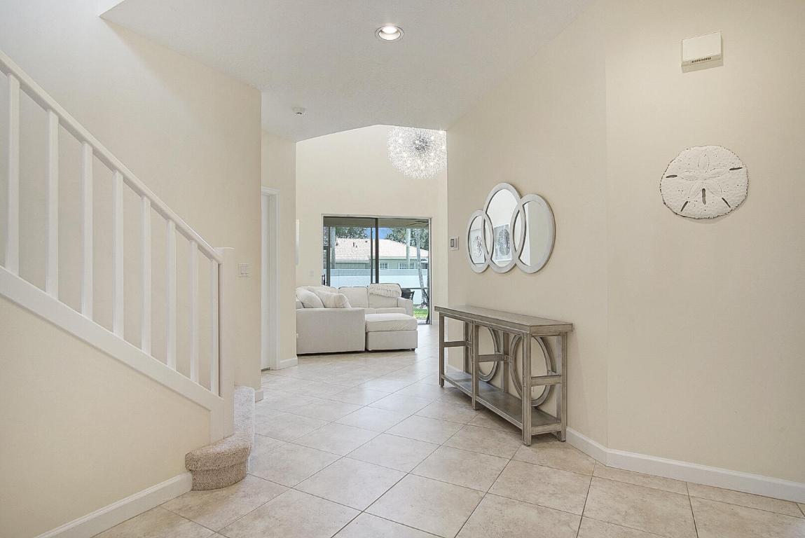 IBIS GOLF AND COUNTRY CLUB 3 - Residential Lease