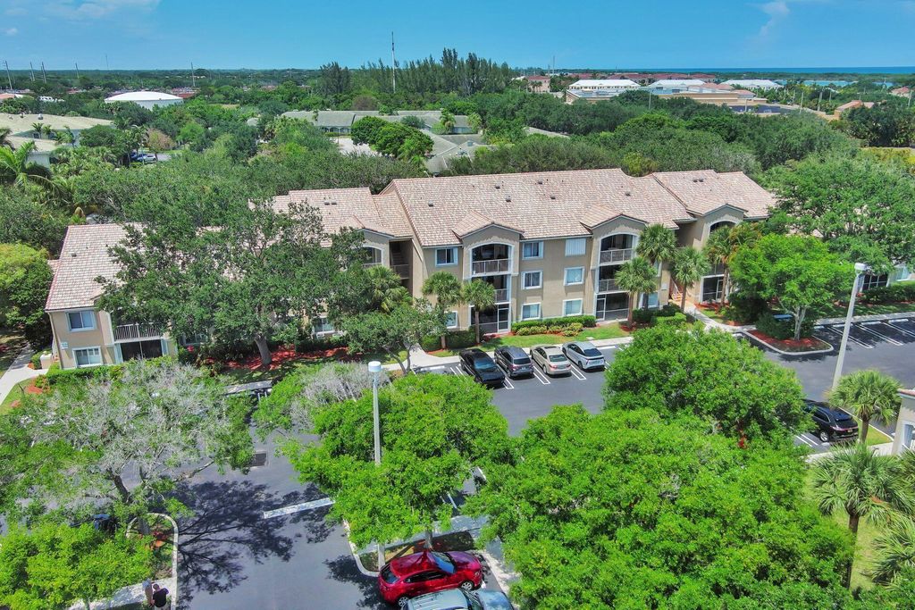 Photo of 236 Village Boulevard #1103, Tequesta, FL 33469 (MLS # R10984416)