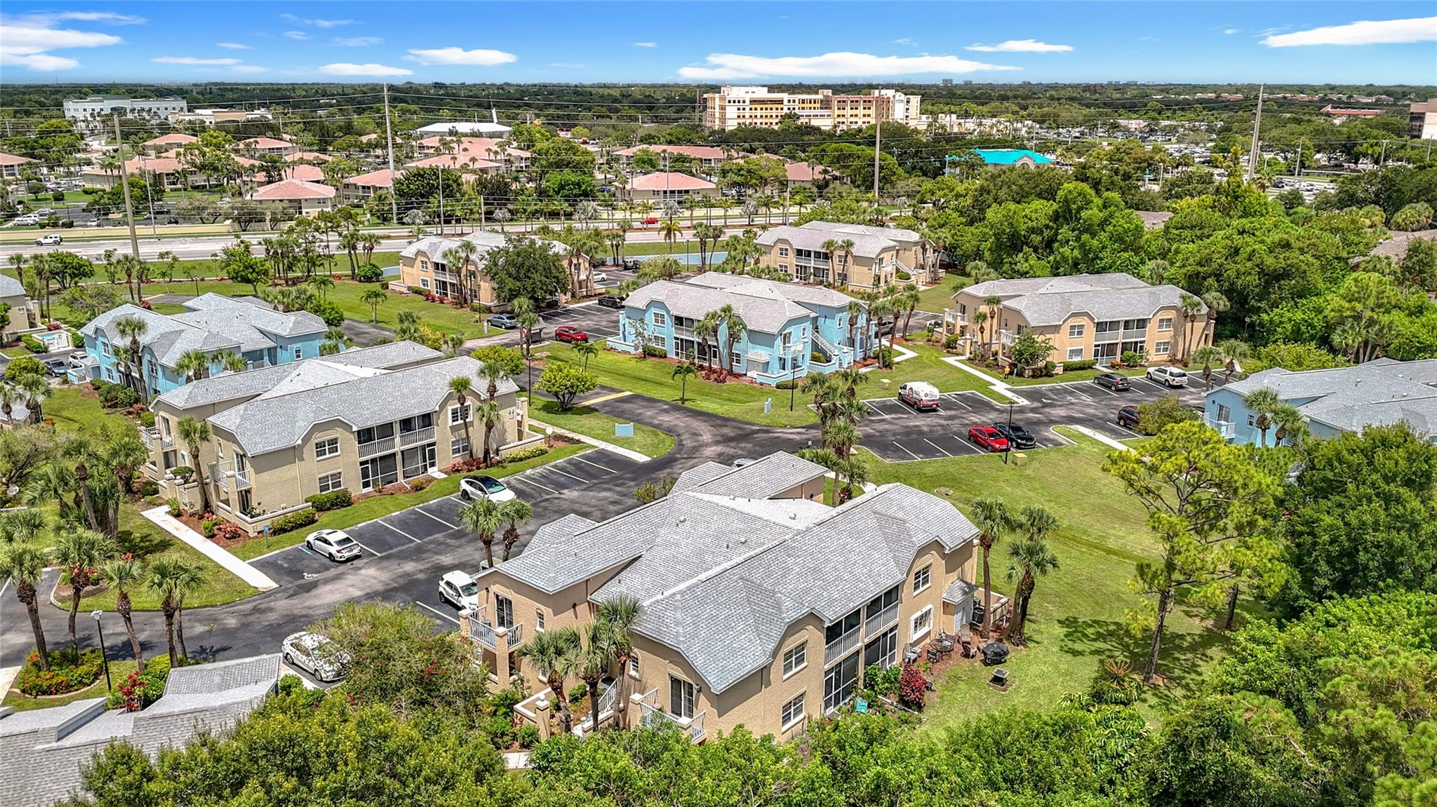 1672 SE Green Acres Cir B-104, Port St Lucie, FL, 34952/$220,000 4 1672 SE Green Acres Cir B-104
