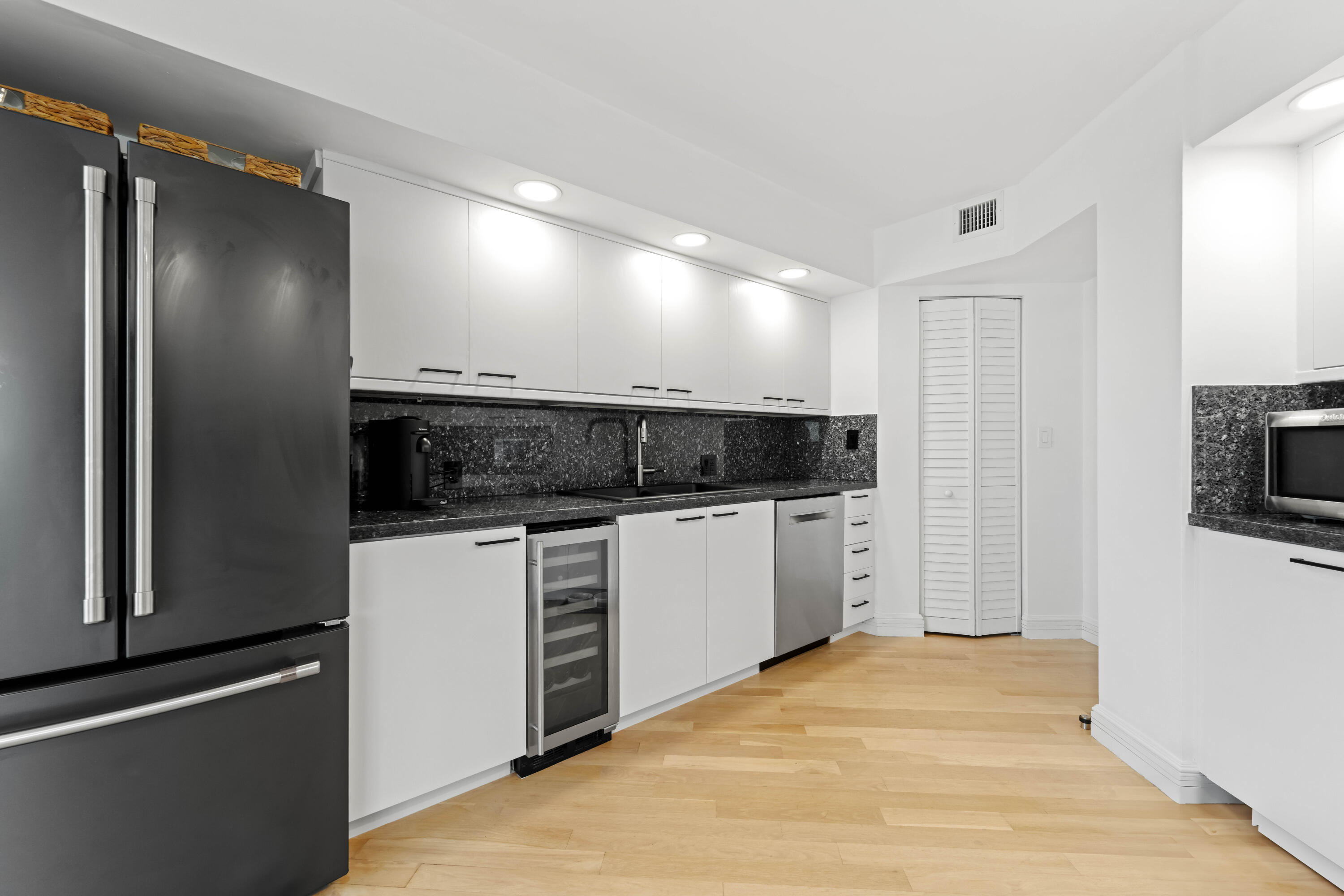 PARKER HIGHLAND CONDO - Residential