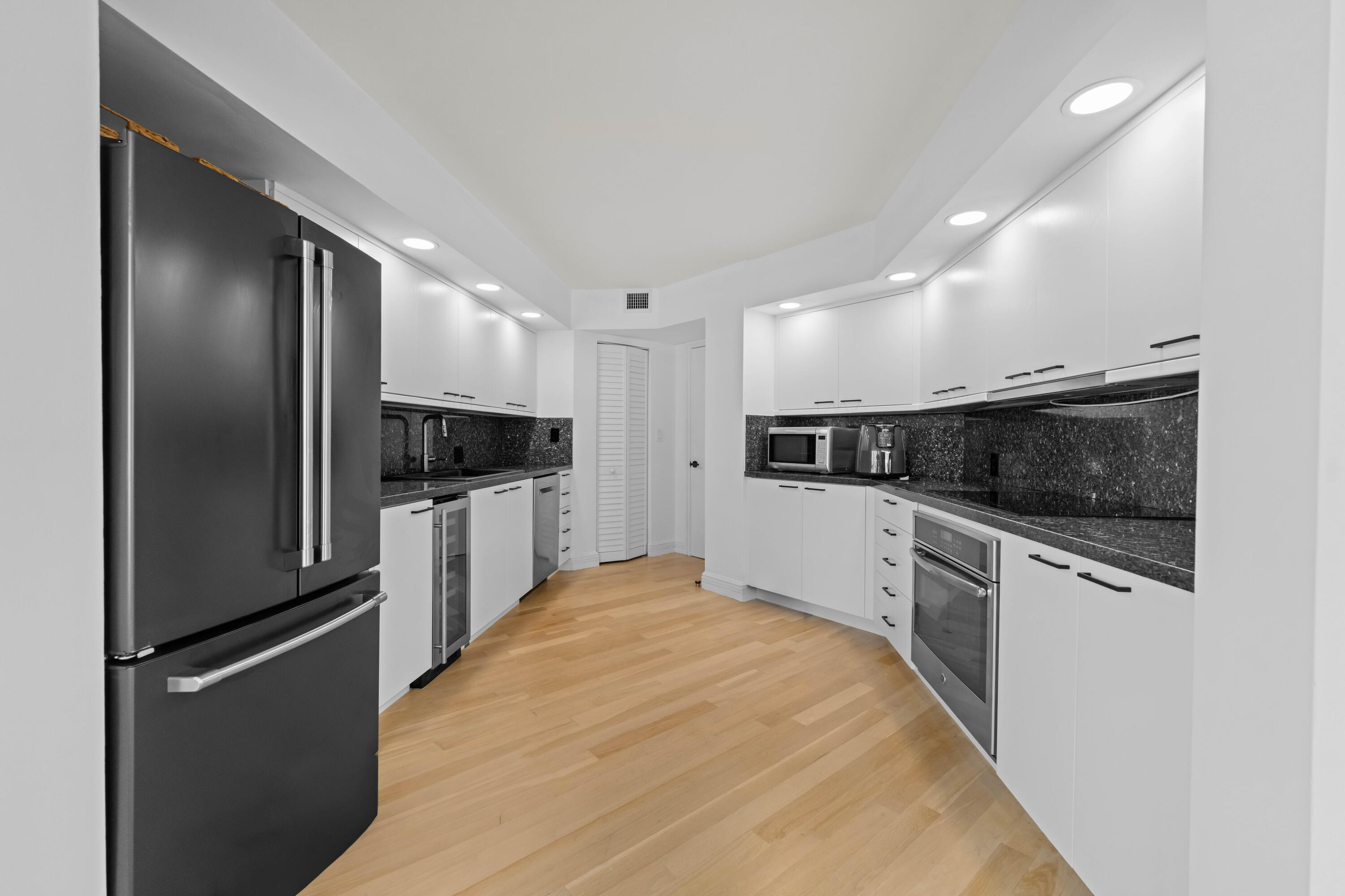 PARKER HIGHLAND CONDO - Residential