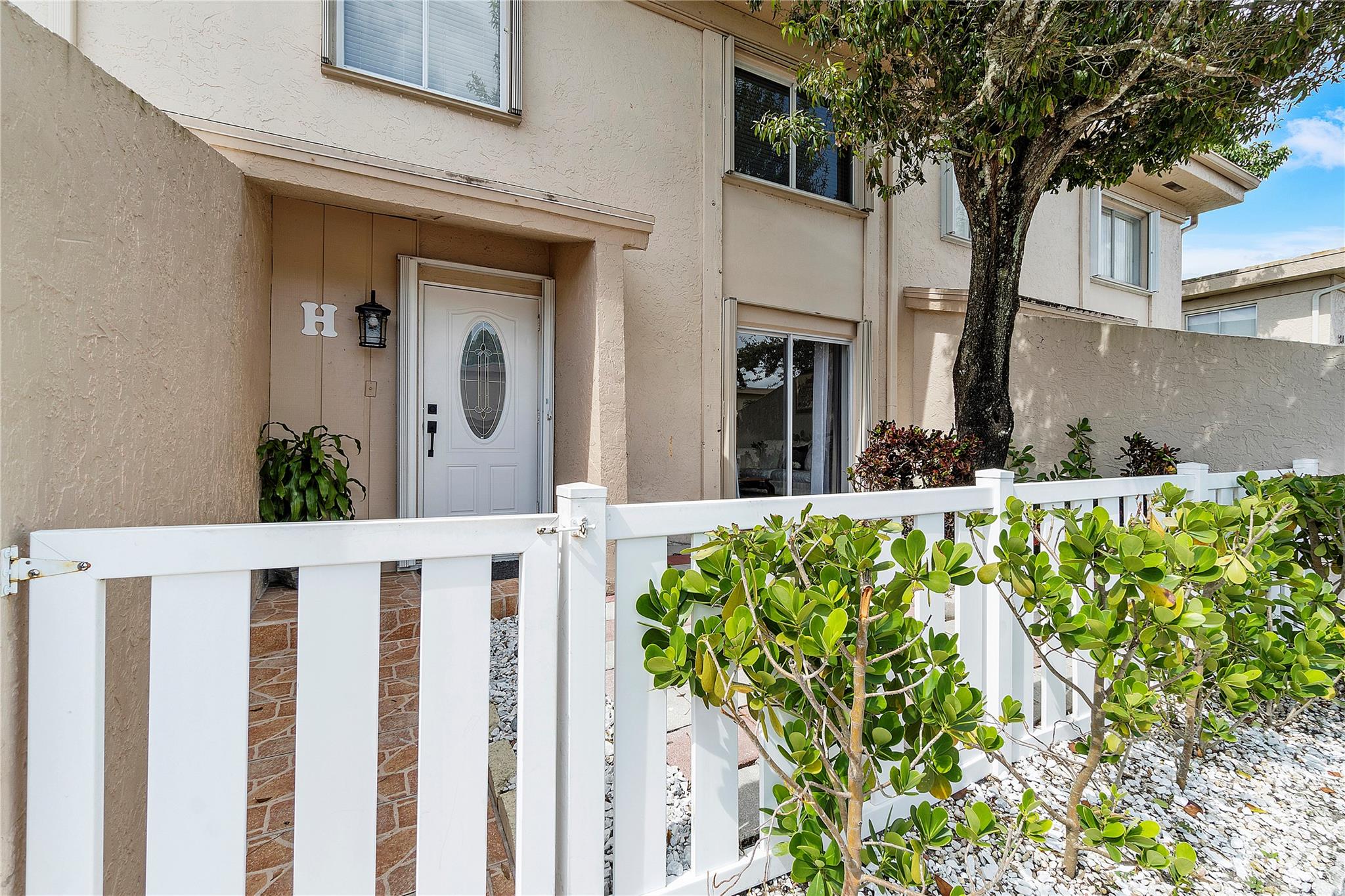 TOWNHOMES OF ORIOLE - Residential