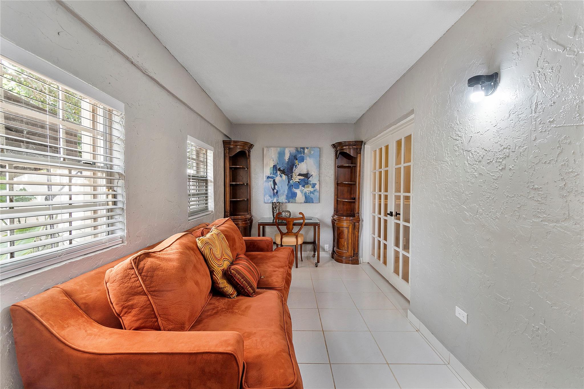 TOWNHOMES OF ORIOLE - Residential