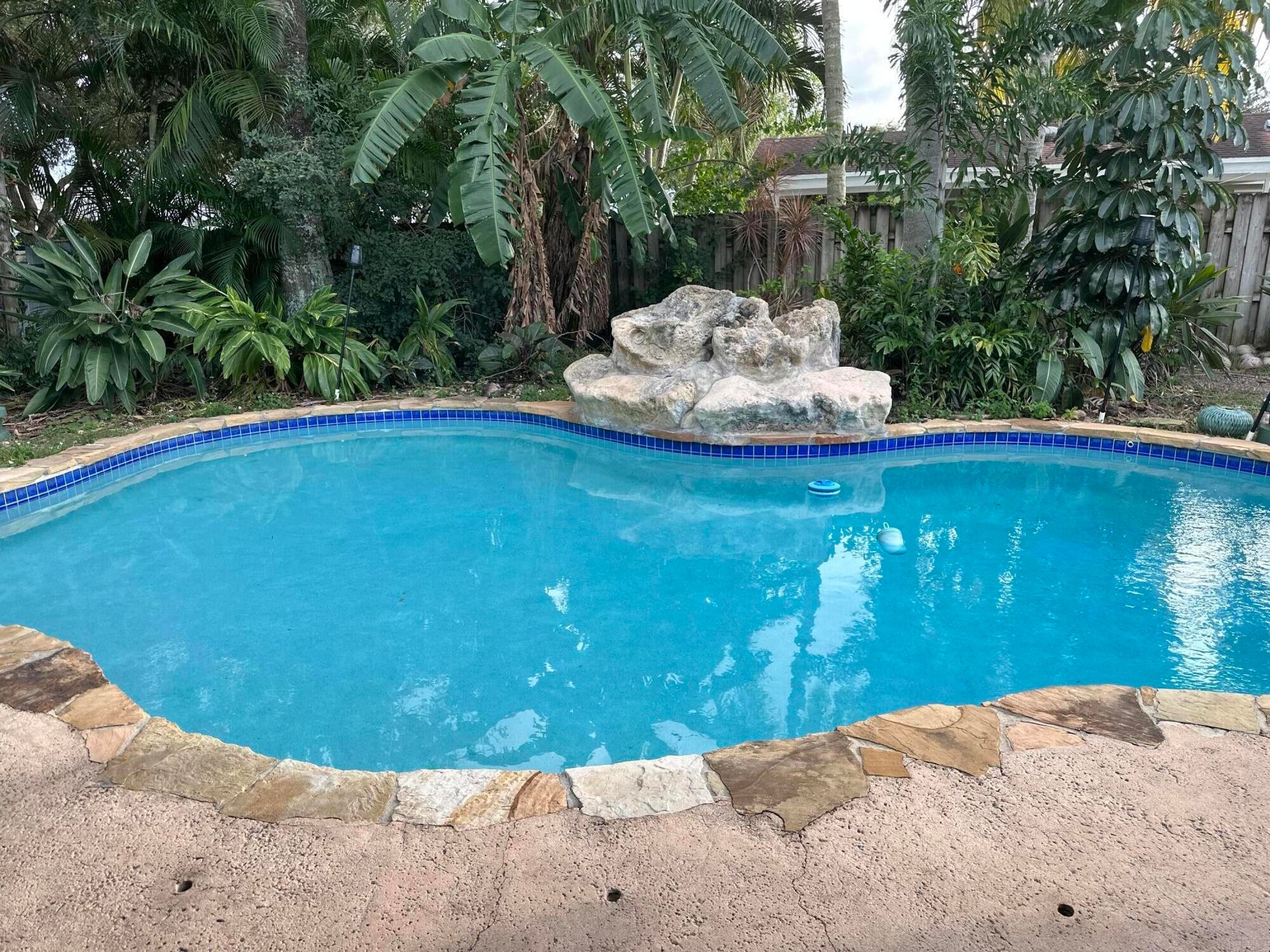 11650 NW 39TH Place, Sunrise FL 33323