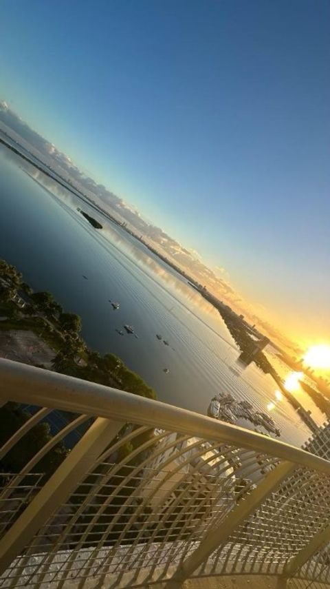 1750 N Bayshore Drive 2901 Miami FL 33132