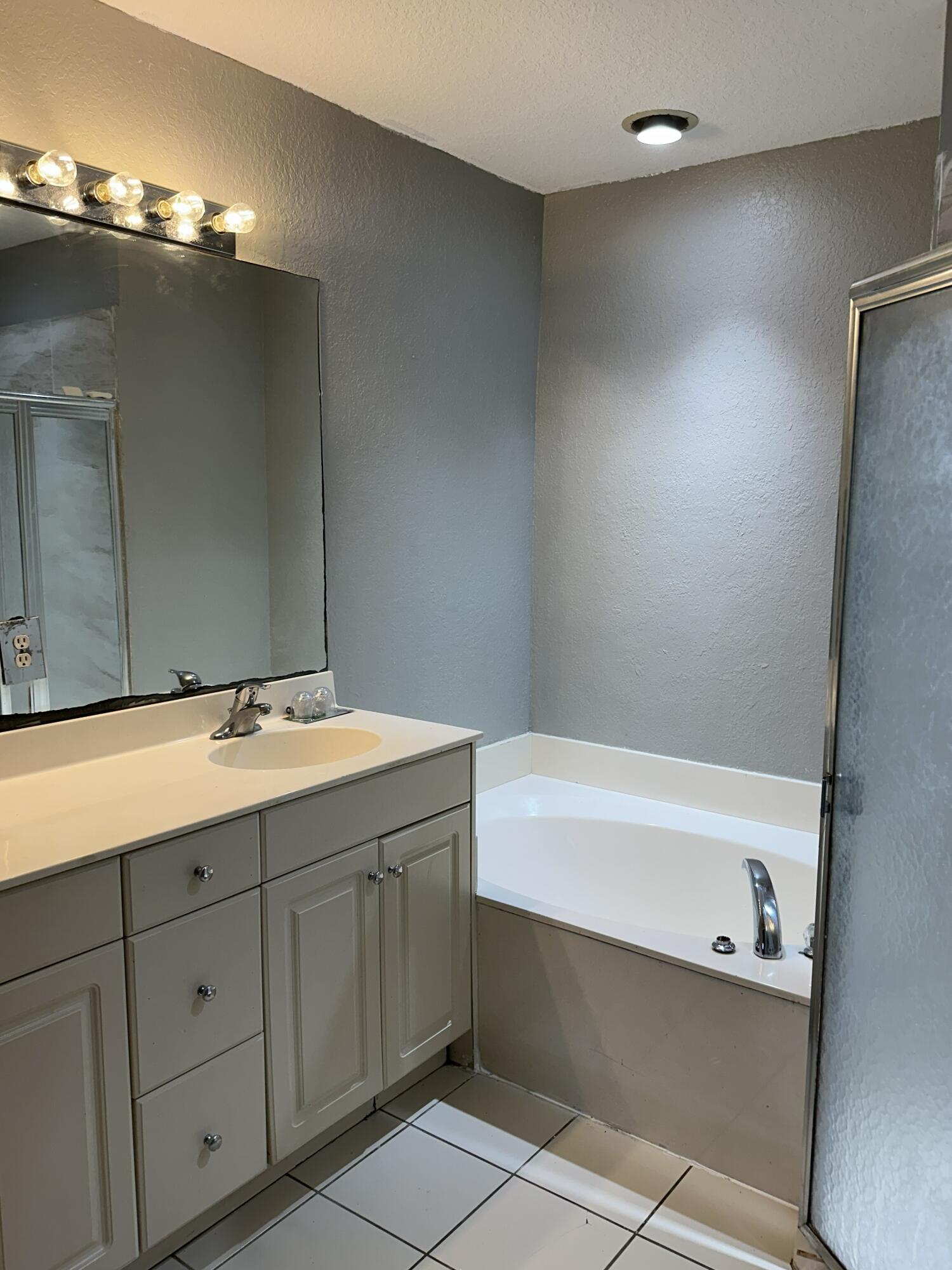 MEDITERRANEA , ARBOR PARC - Residential