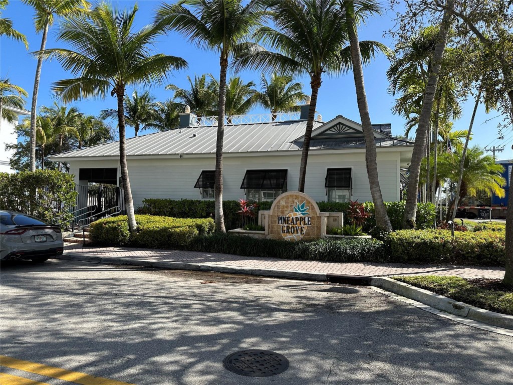 Pineapple Grove Village - Residential