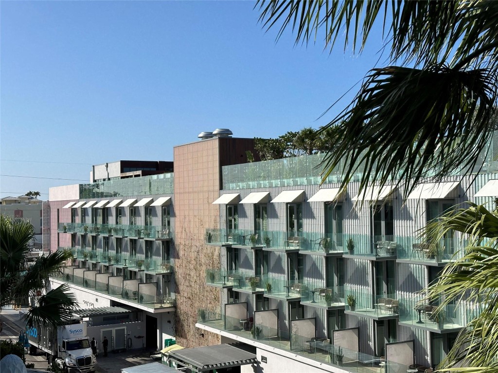 Pineapple Grove Village - Residential