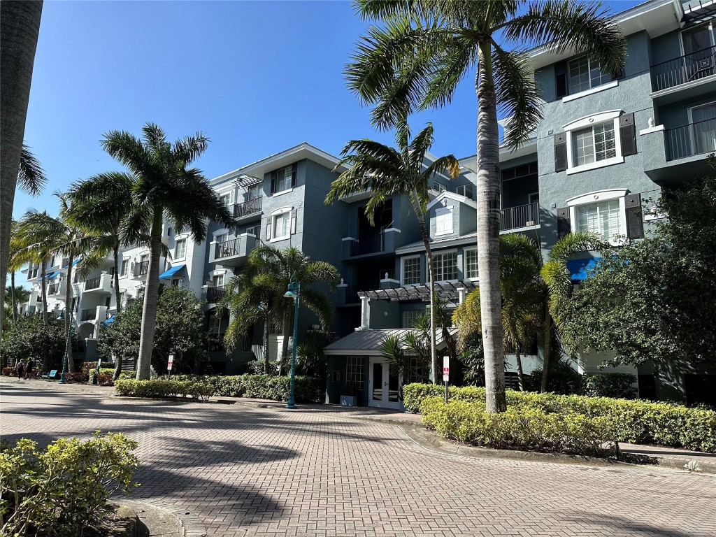 Pineapple Grove Village - Residential