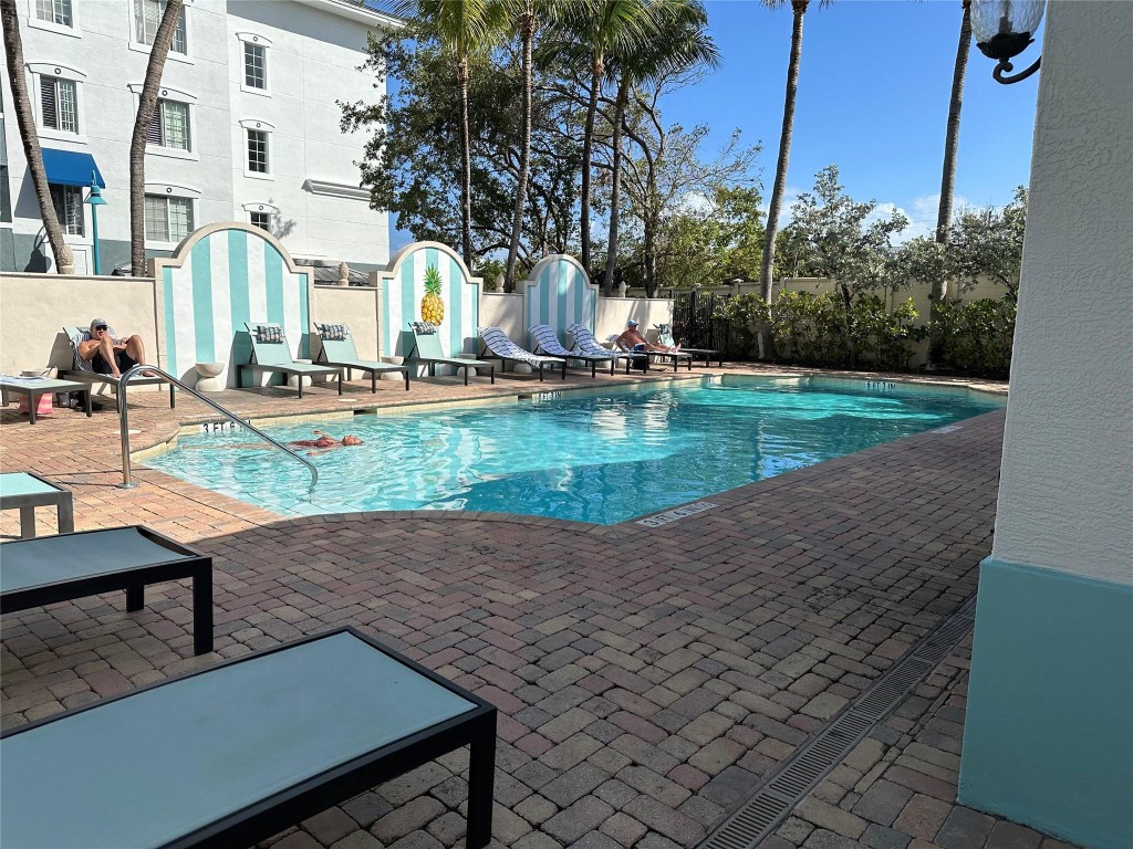 Pineapple Grove Village - Residential