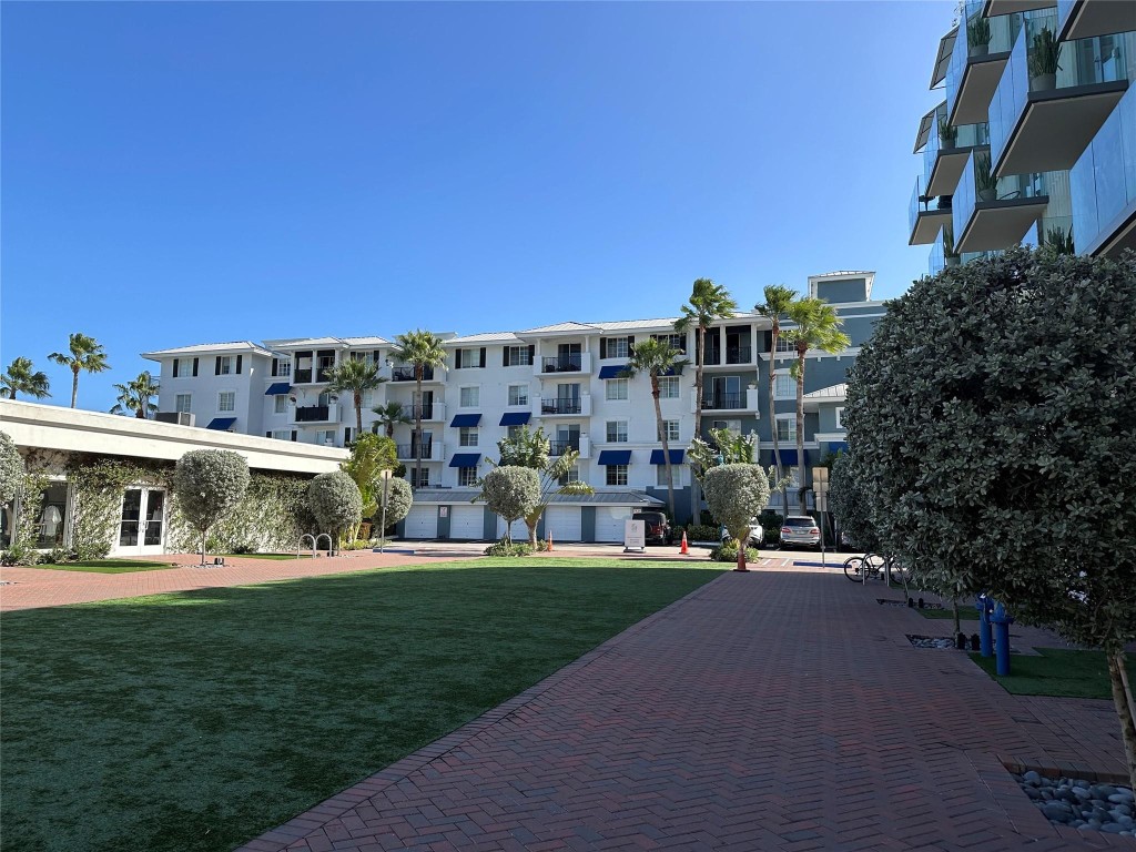 Pineapple Grove Village - Residential