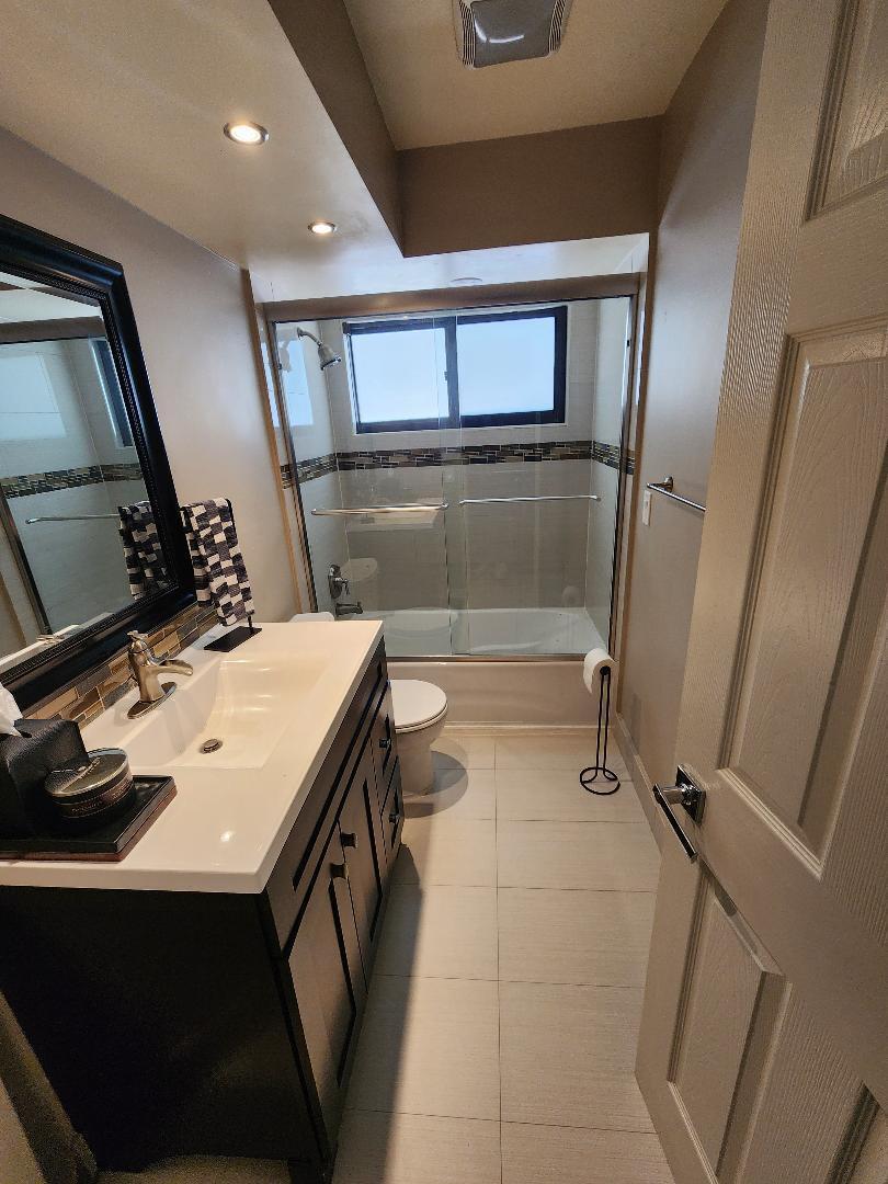 LAKEVIEW HOMES - Residential Lease
