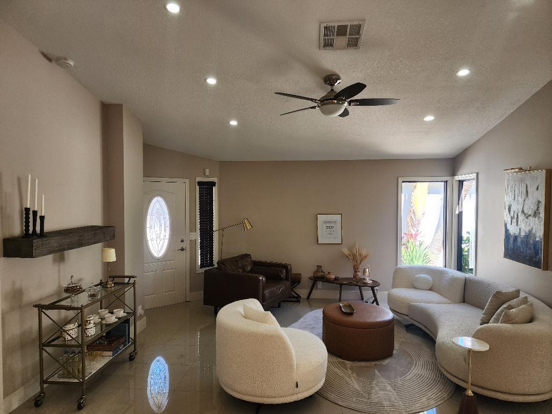 LAKEVIEW HOMES - Residential Lease
