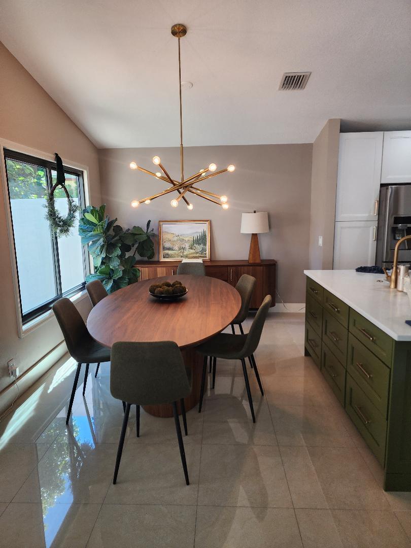 LAKEVIEW HOMES - Residential Lease