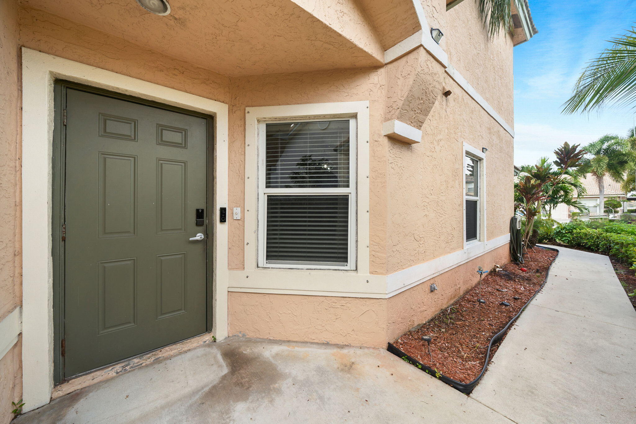 Properties 10569 Pelican Drive