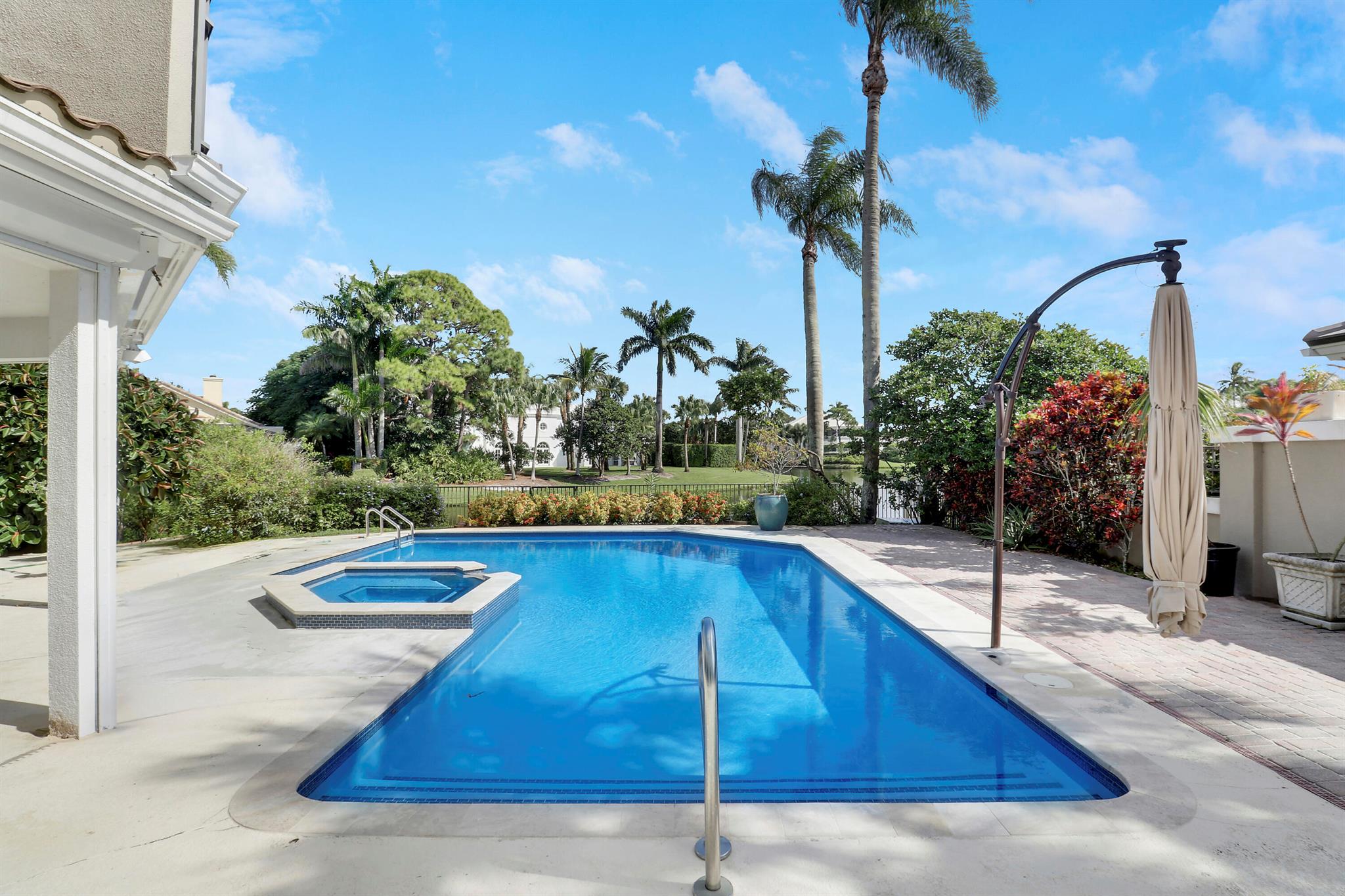 LOXAHATCHEE CLUB AT MAPLE - Residential