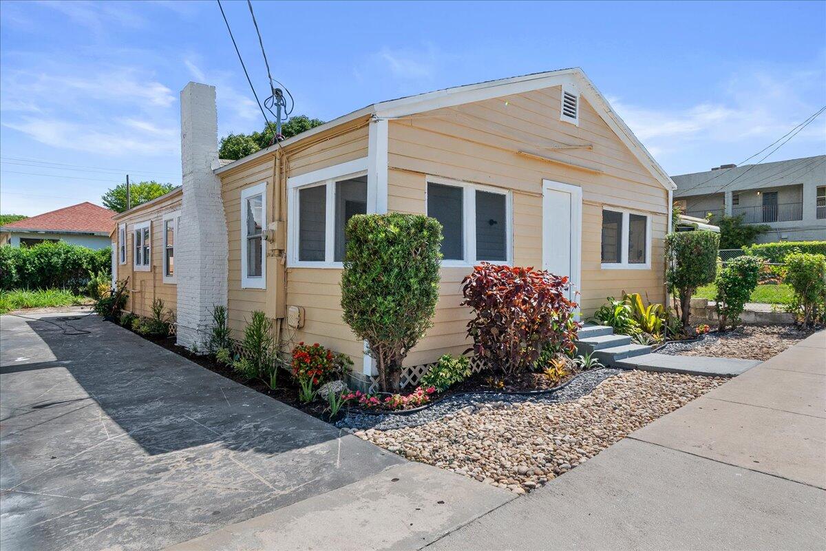 1011 22nd Street