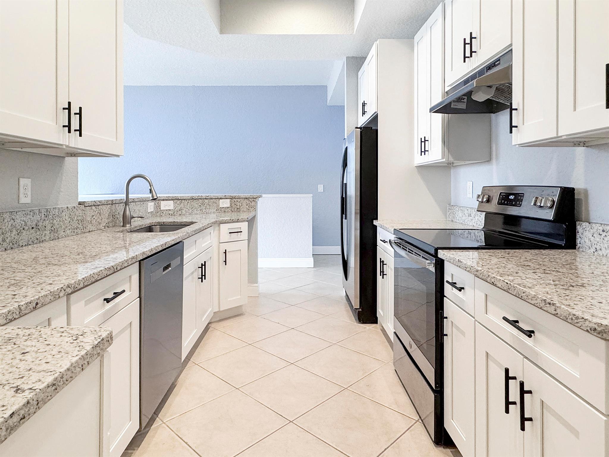 PROMENADE AT TRADITION NO - Residential Lease