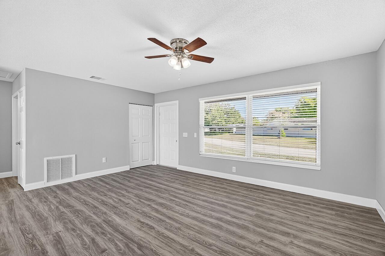 EASTVIEW GARDENS - Residential