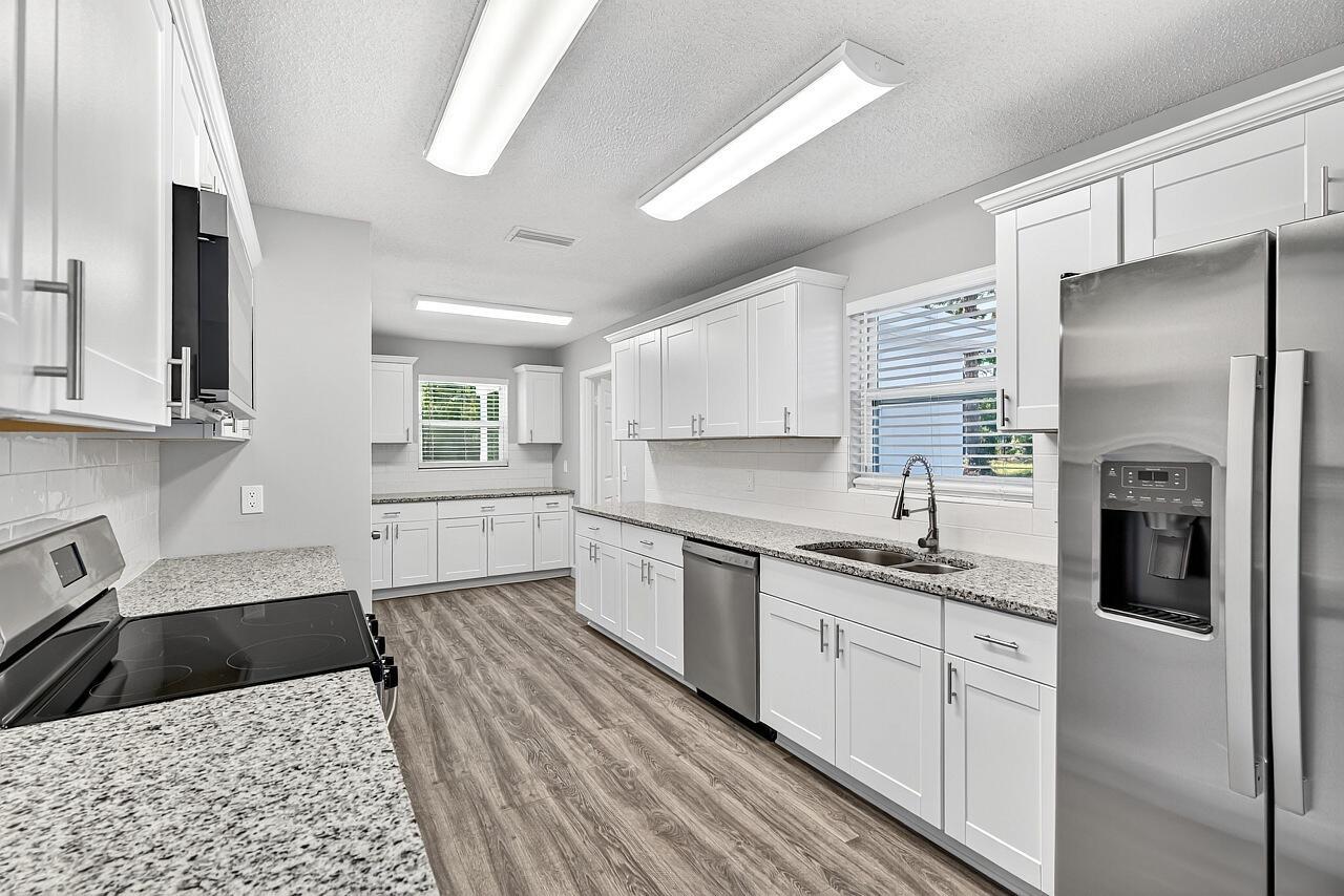 EASTVIEW GARDENS - Residential