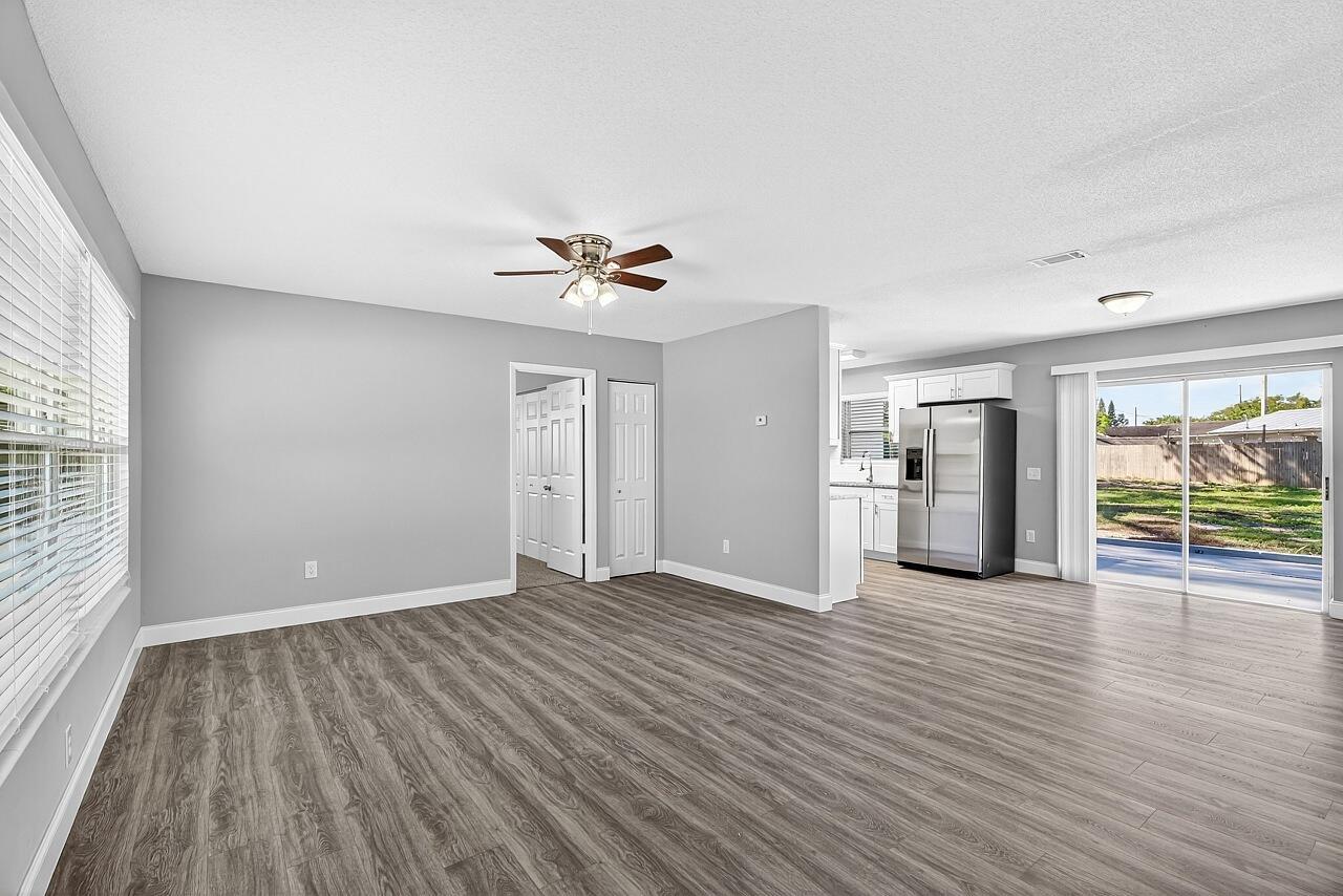 EASTVIEW GARDENS - Residential