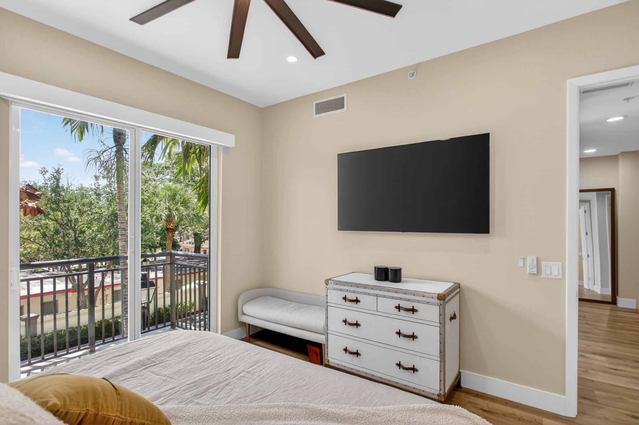 WILTON STATION RES CONDO - Residential